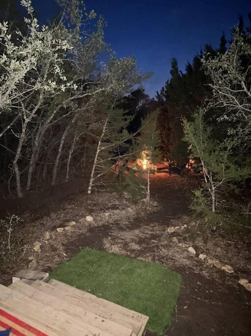 Tente de luxe 12 Fires Luxury Glamping With Heating #2 Johnson City