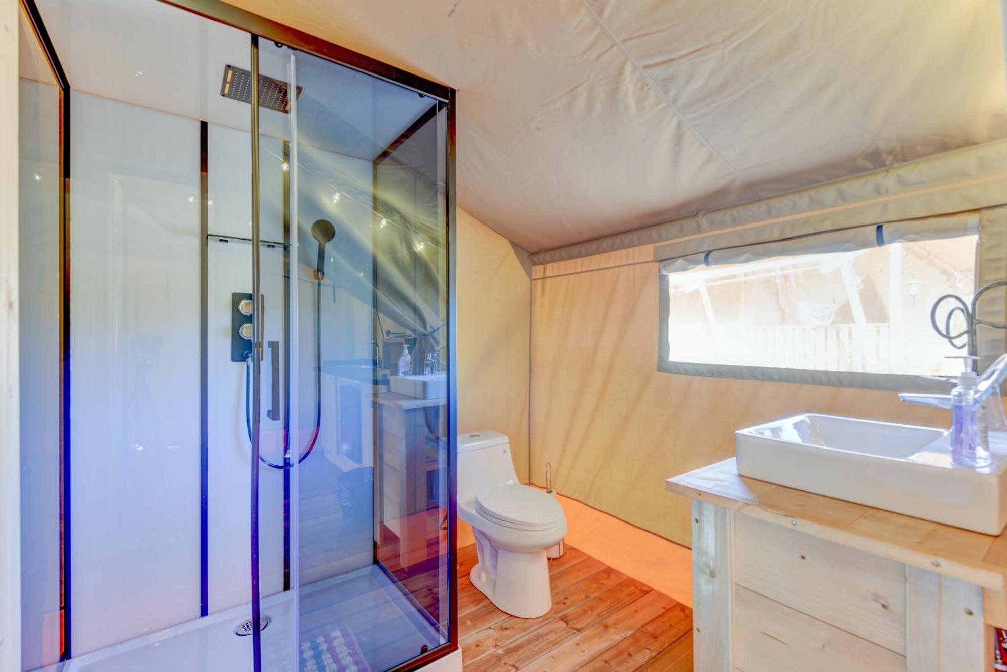 12 Fires Luxury Glamping With Heating #2 Tente de luxe Johnson City